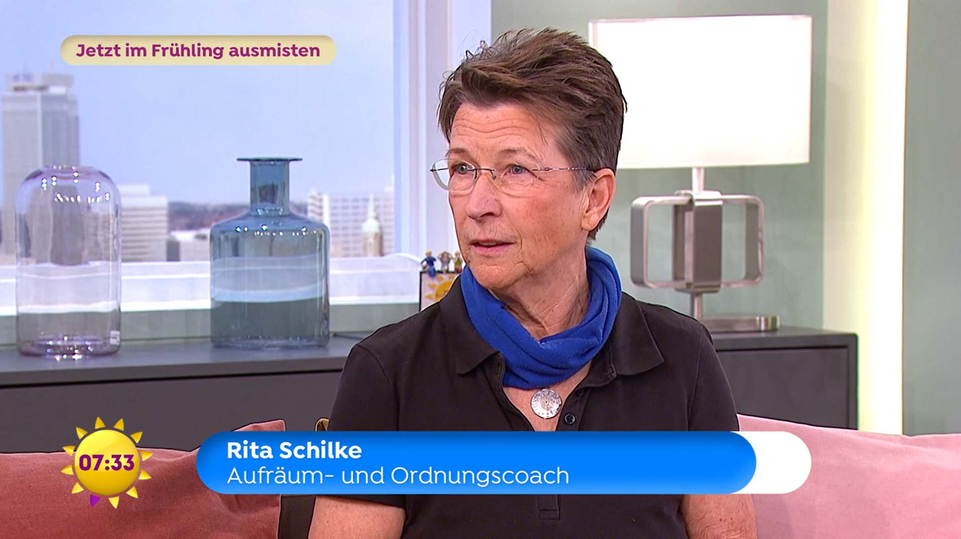 Ordnungscoach und Aufräumcoach Rita Schilke bei Sat.1 im Gespräch